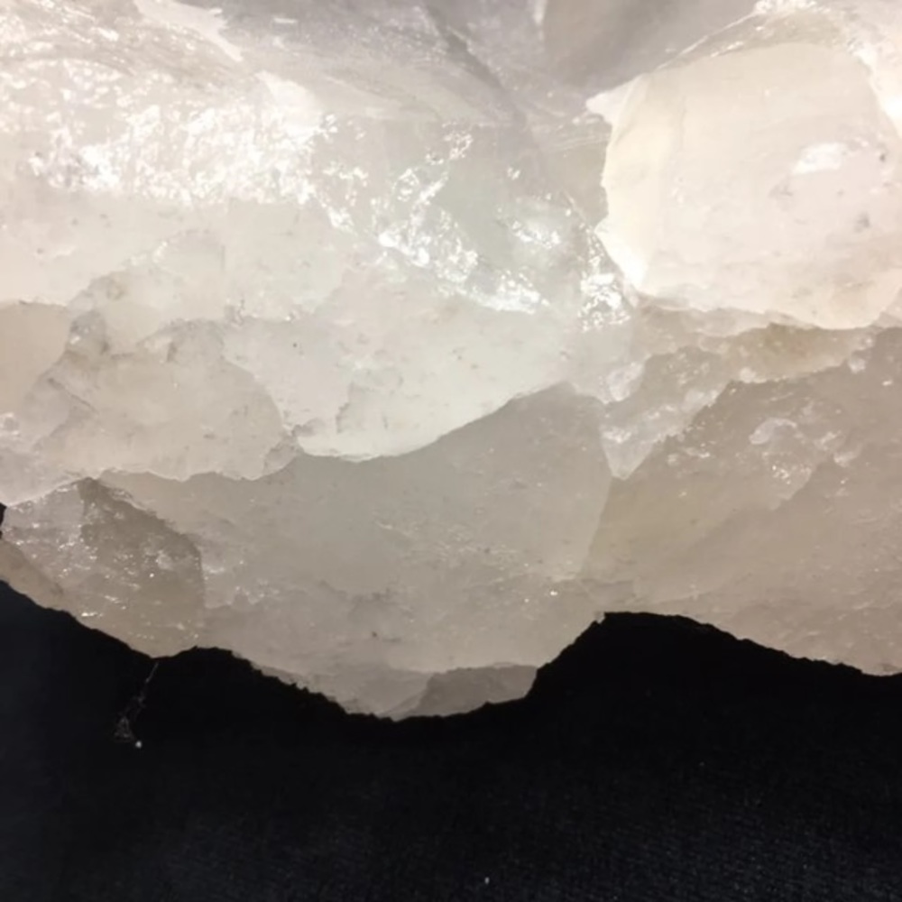 Quartz Large Crystal - Picture 2 of 8